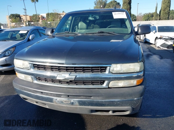 2003 Chevrolet Suburban LS with VIN 3GNEC16T83G233894, listed as a IAAI auction lot 41339503 with 201,076 mi miles. Bid and sale history available at carsss.com. Image 11.