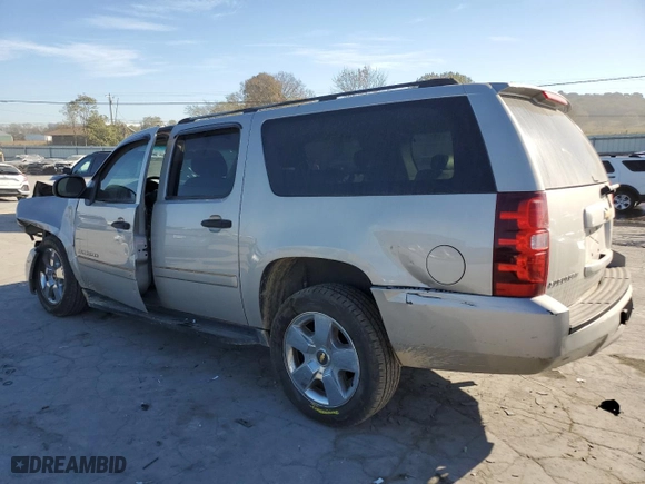 2007 Chevrolet Suburban LS with VIN 3GNFC16037G241031, listed as a Copart auction lot 76713514 with 232,549 mi miles and Salvage Title. Bid and sale history available at carsss.com. Image 2.