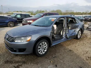 2015 Volkswagen Passat Limited Edition Edition z VIN 1VWAT7A34FC038364, wystawiony jako Copart lot #53844245 z przebiegiem 205 658 mil mil oraz Nie do naprawy • Non repairable. Historia ofert i sprzedaży dostępna na DreamBid. Obrazek 1.