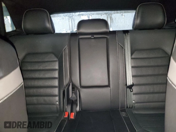 2021 Volkswagen Atlas SEL Premium R-Line with VIN 1V2FE2CA9MC232921, listed as a Copart auction lot 83993304 with 48,077 mi miles and Salvage title. Bid and sale history available at DreamBid. Image 10.