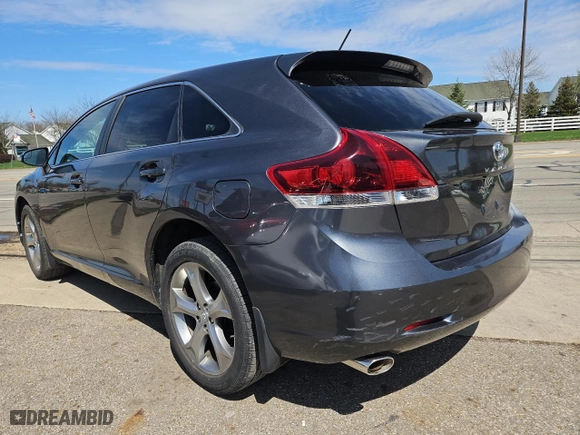 2013 Toyota Venza LE with VIN 4T3BK3BB9DU089698, listed as a Copart auction lot 52456425 with 196,564 mi miles and Clean Title. Bid and sale history available at carsss.com. Image 3.