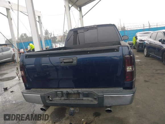 2007 Chevrolet Silverado 1500 LT w/1LT with VIN 2GCEC19J771665197, listed as a IAAI auction lot 41725768 with 122,855 mi miles. Bid and sale history available at carsss.com. Image 17.