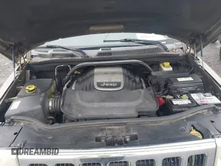 2006 Jeep Commander Limited with VIN 1J8HG58246C245031, listed as a IAAI auction lot 42364021 with 286,391 mi miles and . Bid and sale history available at DreamBid. Image 10.