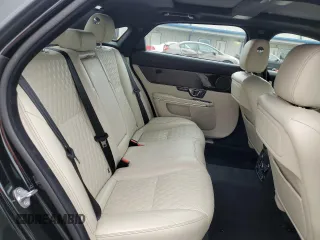 2019 Jaguar XJ Portfolio with VIN SAJWA2G77K8W17956, listed as a Copart auction lot 71780024 with 41,462 mi miles and Salvage Title. Bid and sale history available at DreamBid. Image 10.