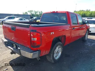 2007 Chevrolet Silverado 1500 1LT with VIN 3GCEC13J87G534182, listed as a IAAI auction lot 42208270 with 204,870 mi miles and . Bid and sale history available at DreamBid. Image 4.
