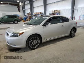 2006 Scion tC z VIN JTKDE167760090455, wystawiony jako Copart lot #54485705 z przebiegiem 161 510 mil mil oraz Szkody całkowita. Historia ofert i sprzedaży dostępna na DreamBid. Obrazek 1.
