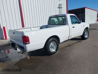 2000 Ford Ranger XL with VIN 1FTYR10V7YTA35140, listed as a IAAI auction lot 41269630 with 127,886 mi miles. Bid and sale history available at carsss.com. Image 4.