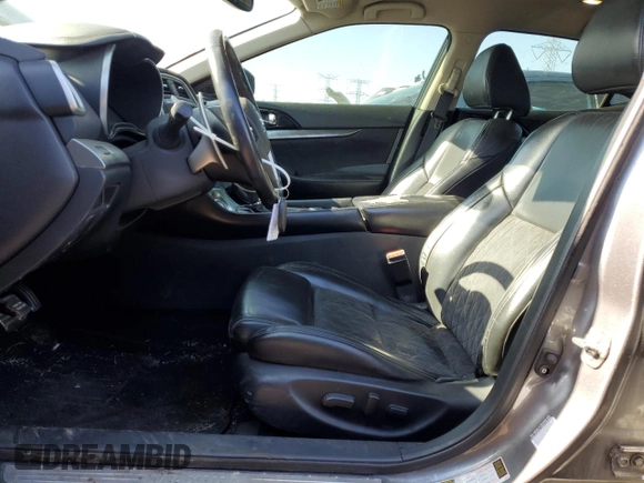 2016 Nissan Maxima SV z VIN 1N4AA6AP0GC421960, wystawiony jako Copart lot #52119425 z przebiegiem 206 975 mil mil oraz Szkoda całkowita • Salvage title. Historia ofert i sprzedaży dostępna na DreamBid. Obrazek 7.
