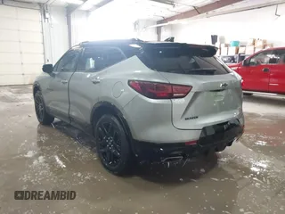 2024 Chevrolet Blazer RS с VIN 3GNKBERS5RS196244, выставлен на аукционе IAAI как лот 41549647 с пробегом 12 399 миль миль и . История ставок и продаж доступна на DreamBid. Изображение 3.
