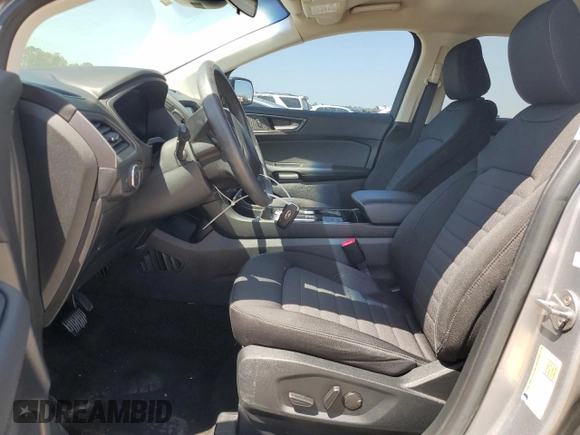 2020 Ford Edge SE z VIN 2FMPK3G91LBA11070, wystawiony jako Copart lot #51683775 z przebiegiem 72 511 mil mil oraz Czysty tytuł • Clean title. Historia ofert i sprzedaży dostępna na DreamBid. Obrazek 7.