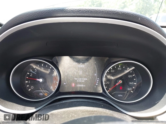 2019 Jeep Compass Latitude с VIN 3C4NJCBB1KT844217, выставлен на аукционе IAAI как лот 42383746 с пробегом 123 938 миль миль и . История ставок и продаж доступна на DreamBid. Изображение 7.