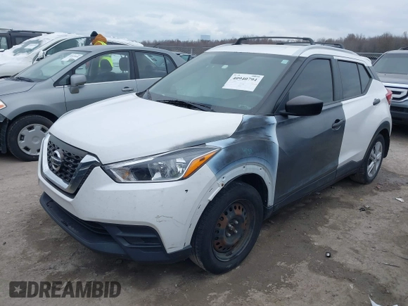 2019 Nissan Kicks SV with VIN 3N1CP5CU5KL471493, listed as a IAAI auction lot 40940794 with 111,733 mi miles. Bid and sale history available at carsss.com. Image 17.