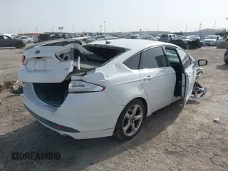 2016 Ford Fusion SE with VIN 3FA6P0H71GR382207, listed as a IAAI auction lot 41748408 with Not Provided miles. Bid and sale history available at carsss.com. Image 4.