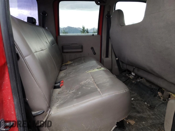 2009 Ford F-250 XL z VIN 1FTSW21R29EA10464, wystawiony jako Copart lot #57872225 z przebiegiem 70 347 mil mil oraz Nie do naprawy • Non repairable. Historia ofert i sprzedaży dostępna na DreamBid. Obrazek 10.