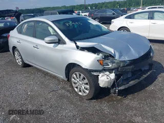 2017 Nissan Sentra SR z VIN 3N1AB7AP1HL675067, wystawiony jako IAAI lot #42639234 z przebiegiem 151 903 mil mil oraz . Historia ofert i sprzedaży dostępna na DreamBid. Obrazek 1.