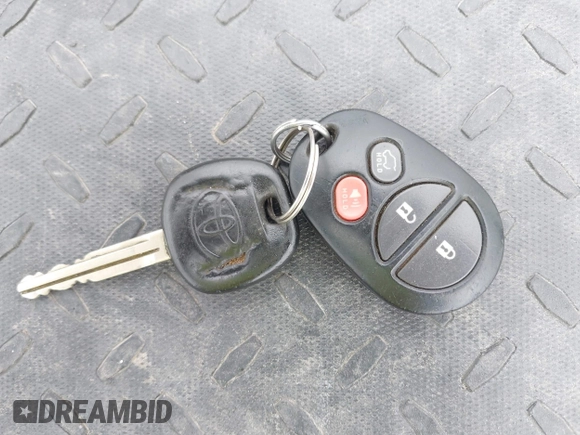 2013 Toyota Highlander with VIN 5TDZA3EH5DS038119, listed as a IAAI auction lot 41753356 with Not Provided miles and . Bid and sale history available at DreamBid. Image 11.