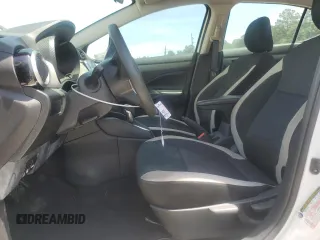 2020 Nissan Versa SV z VIN 3N1CN8EV1LL880363, wystawiony jako Copart lot #54421695 z przebiegiem 58 782 mil mil oraz Szkoda całkowita • Salvage title. Historia ofert i sprzedaży dostępna na DreamBid. Obrazek 7.