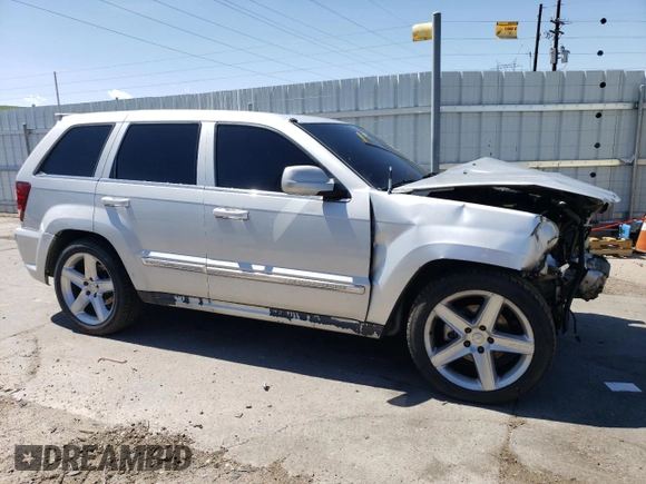 2005 Jeep Grand Cherokee Limited with VIN 1J8HR58235C704767, listed as a Copart auction lot 54436665 with 114,430 mi miles and Salvage title. Bid and sale history available at DreamBid. Image 4.