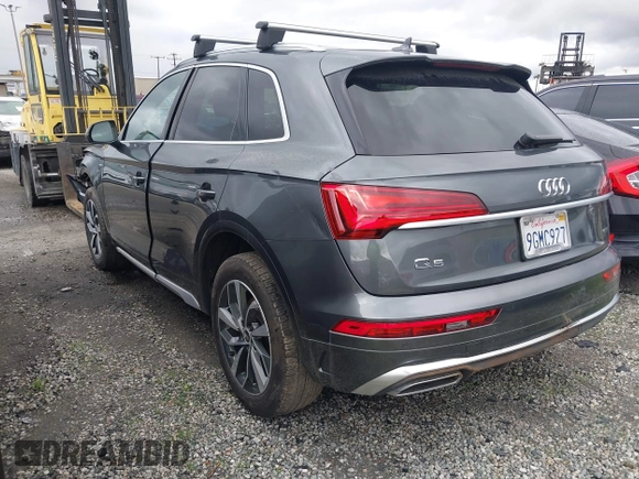 2023 Audi Q5 S line Premium with VIN WA1GAAFY0P2137785, listed as a IAAI auction lot 41453723 with 1 mi miles. Bid and sale history available at carsss.com. Image 3.
