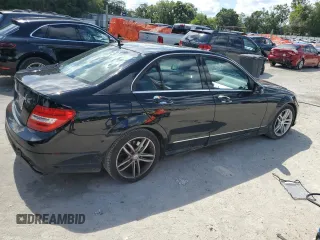 2014 Mercedes-Benz C 250 Sport с VIN WDDGF4HB0EA963286, выставлен на аукционе Copart как лот 61560185 с пробегом 120 689 миль миль и Списание • Salvage title. История ставок и продаж доступна на DreamBid. Изображение 3.