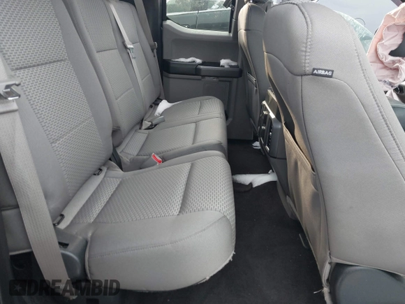 2015 Ford F-150 XLT with VIN 1FTFX1EG5FFC89268, listed as a IAAI auction lot 41609977 with 66,466 mi miles. Bid and sale history available at carsss.com. Image 8.
