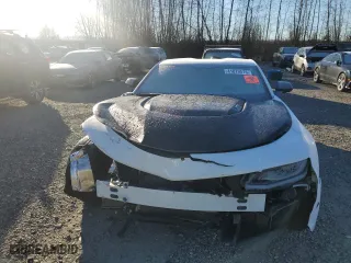 2019 Chevrolet Camaro ZL1 with VIN 1G1FJ1R6XK0151945, listed as a Copart auction lot 41879575 with 0 mi miles and Salvage Title. Bid and sale history available at carsss.com. Image 5.