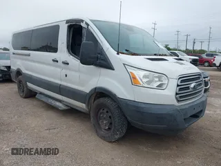 2016 Ford Transit XL z VIN 1FBZX2YM9GKA49741, wystawiony jako IAAI lot #42502394 z przebiegiem 70 321 mil mil oraz . Historia ofert i sprzedaży dostępna na DreamBid. Obrazek 1.