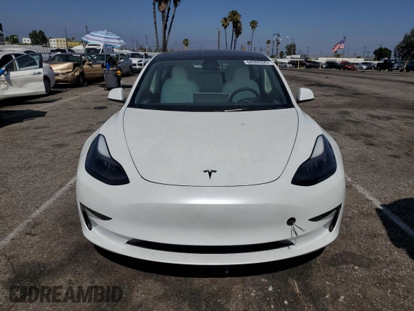 2023 Tesla Model 3 z VIN 5YJ3E1EA6PF517935, wystawiony jako Copart lot #60980325 z przebiegiem 45 496 mil mil oraz Szkoda całkowita • Salvage title. Historia ofert i sprzedaży dostępna na DreamBid. Obrazek 5.