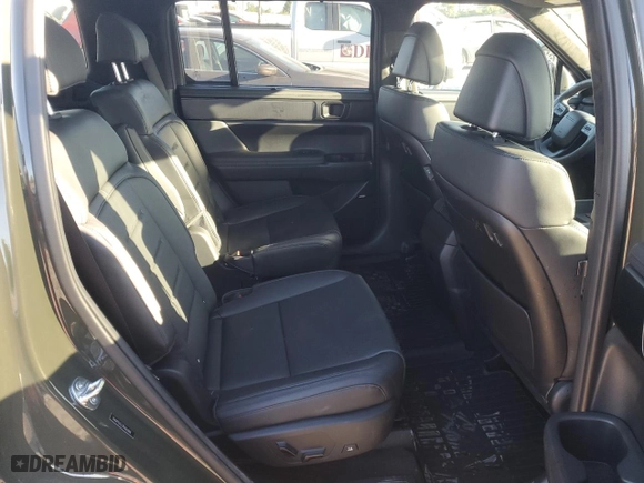 2024 Hyundai Santa Fe Calligraphy with VIN 5NMP5DGL1RH060888, listed as a Copart auction lot 68603584 with 1,132 mi miles and Salvage Title. Bid and sale history available at carsss.com. Image 11.