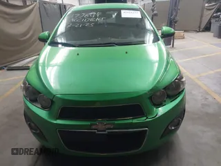 2016 Chevrolet Sonic LT with VIN 1G1JC6SH8G4150595, listed as a IAAI auction lot 41922233 with 81,335 mi miles. Bid and sale history available at carsss.com. Image 13.