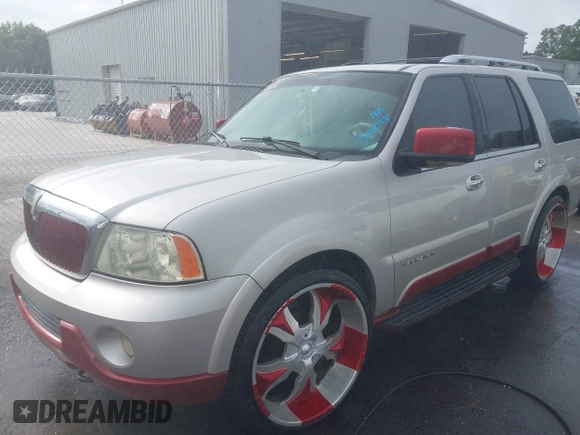 2004 Lincoln Navigator Luxury with VIN 5LMFU28R54LJ20788, listed as a IAAI auction lot 42508972 with 229,937 mi miles and . Bid and sale history available at DreamBid. Image 2.