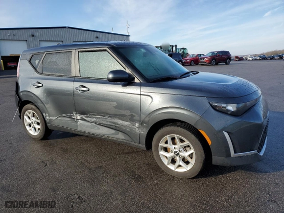 2024 Kia Soul LX with VIN KNDJ23AU8R7907813, listed as a Copart auction lot 49847355 with 31,092 mi miles and Clean Title. Bid and sale history available at carsss.com. Image 4.