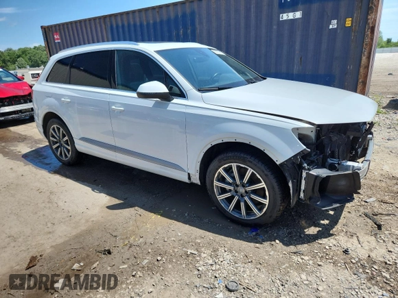 2017 Audi Q7 Premium Plus with VIN WA1LAAF77HD004789, listed as a Copart auction lot 61460475 with 112,345 mi miles and Non repairable. Bid and sale history available at DreamBid. Image 4.