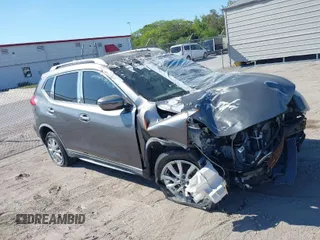 2017 Nissan Rogue SV with VIN KNMAT2MT7HP559334, listed as a IAAI auction lot 41913965 with 92,543 mi miles. Bid and sale history available at carsss.com. Image 1.