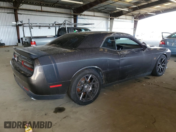 2016 Dodge Challenger R/T Scat Pack z VIN 2C3CDZFJXGH240494, wystawiony jako Copart lot #57259225 z przebiegiem 54 651 mil mil oraz Tytuł czysty. Historia ofert i sprzedaży dostępna na DreamBid. Obrazek 3.