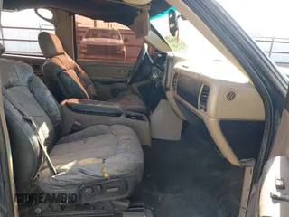 2002 Chevrolet Tahoe LS with VIN 1GNEC13Z82R272668, listed as a IAAI auction lot 42069818 with 219,894 mi miles and . Bid and sale history available at DreamBid. Image 5.