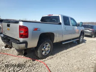 2013 Chevrolet Silverado 3500HD LT with VIN 1GC4K0C85DF242640, listed as a Copart auction lot 48060235 with 285,530 mi miles and Clean Title. Bid and sale history available at carsss.com. Image 3.