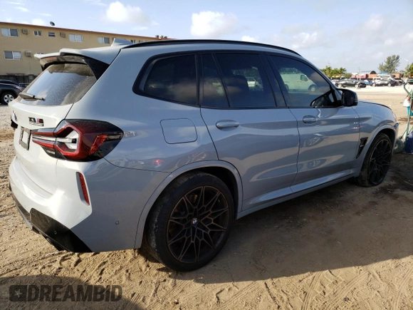 2022 BMW X3 M z VIN 5YM13EC01N9L57914, wystawiony jako Copart lot #38498483 z przebiegiem 17 261 mil mil oraz Szkoda całkowita • Salvage title. Historia ofert i sprzedaży dostępna na DreamBid. Obrazek 3.