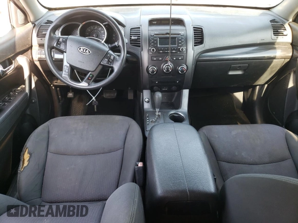 2011 Kia Sorento LX with VIN 5XYKT4A22BG164712, listed as a Copart auction lot 46077795 with 206,820 mi miles and Clean Title. Bid and sale history available at DreamBid. Image 8.