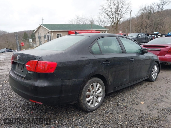 2011 Volkswagen Jetta SE с VIN 3VWBZ7AJ9BM395274, выставлен на аукционе IAAI как лот 41672902 с пробегом 79 218 миль миль и . История ставок и продаж доступна на DreamBid. Изображение 4.