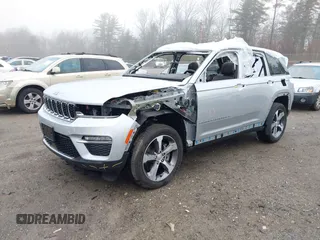 2024 Jeep Grand Cherokee with VIN 1C4RJYB68RC110262, listed as a IAAI auction lot 41893403 with 2,312 mi miles and . Bid and sale history available at DreamBid. Image 2.