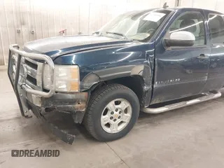 2008 Chevrolet Silverado 1500 LTZ with VIN 2GCEK19J081245477, listed as a IAAI auction lot 41754954 with 220,214 mi miles. Bid and sale history available at carsss.com. Image 6.