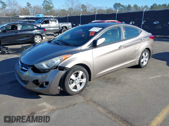 2013 Hyundai Elantra GLS z VIN 5NPDH4AE7DH174538, wystawiony jako IAAI lot #41428026 z przebiegiem 158 066 mil mil oraz . Historia ofert i sprzedaży dostępna na DreamBid. Obrazek 2.