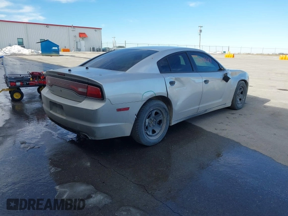 2013 Dodge Charger Police z VIN 2C3CDXAT1DH642347, wystawiony jako IAAI lot #41442517 z przebiegiem 193 232 mil mil oraz . Historia ofert i sprzedaży dostępna na DreamBid. Obrazek 4.