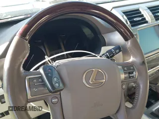 2019 Lexus GX 460 z VIN JTJBM7FX8K5216952, wystawiony jako IAAI lot #41820136 z przebiegiem 112 935 mil mil oraz . Historia ofert i sprzedaży dostępna na DreamBid. Obrazek 11.