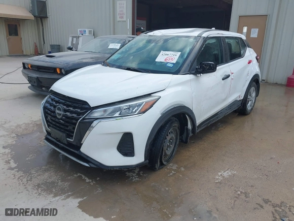 2022 Nissan Kicks S with VIN 3N1CP5BVXNL487512, listed as a IAAI auction lot 42067716 with 66,236 mi miles. Bid and sale history available at carsss.com. Image 2.