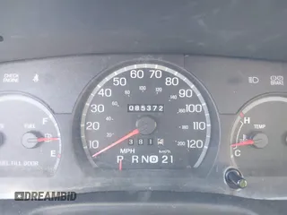 2005 Ford Crown Victoria LX с VIN 2FAFP74W75X166169, выставлен на аукционе IAAI как лот 42406708 с пробегом 85 372 миль миль и . История ставок и продаж доступна на DreamBid. Изображение 7.
