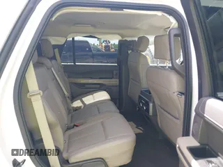2019 Ford Expedition XLT z VIN 1FMJU1HT3KEA07331, wystawiony jako IAAI lot #42201946 z przebiegiem 100 990 mil mil oraz . Historia ofert i sprzedaży dostępna na DreamBid. Obrazek 8.
