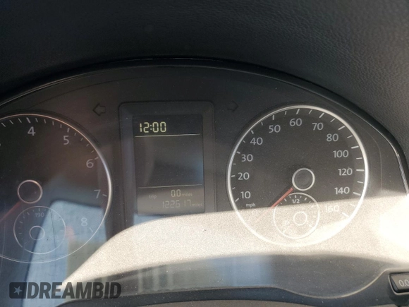 2010 Volkswagen Jetta S z VIN 3VWJZ7AJ6AM079244, wystawiony jako Copart lot #82582314 z przebiegiem 122 617 mil mil oraz Szkoda całkowita • Salvage title. Historia ofert i sprzedaży dostępna na DreamBid. Obrazek 9.