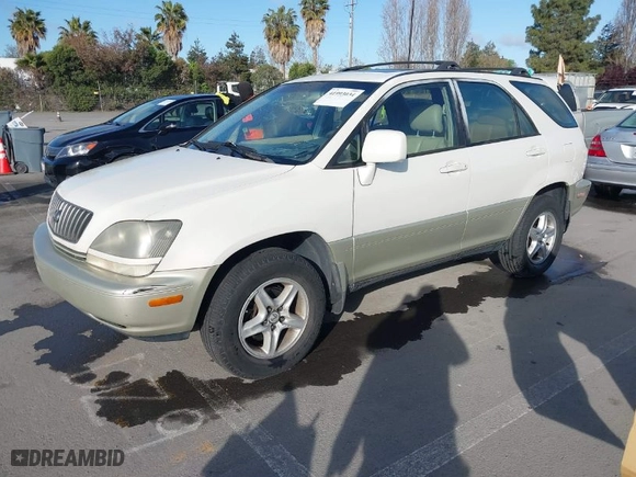 2000 Lexus RX 300 with VIN JT6HF10U8Y0117712, listed as a IAAI auction lot 41993034 with 388,881 mi miles. Bid and sale history available at carsss.com. Image 2.